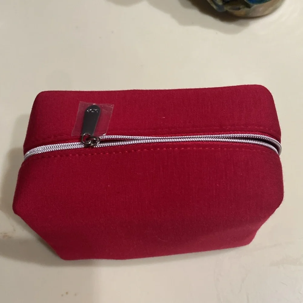 DIOR RED VELVET COSMETICS BAG NEW IN BOX 6” x 3” x 4” - Picture 5 of 9